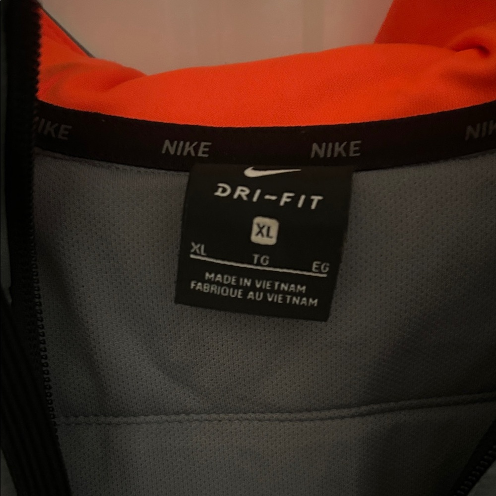 Nike Men's Gray and Orange Puffer Vest - Picture 2 of 4